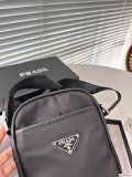 日本未入荷 Pradaプラダ コピー レディースショルダーバック