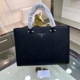 超話題! Pradaプラダ n級品メンズハンドバック