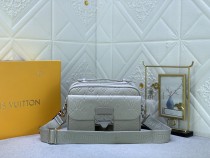 日本未入荷 Louis vuittonルイヴィトン コピーおすすめ ショルダーバッグ