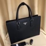 入手困難 Pradaプラダ スーパーコピー メンズハンドバック