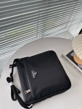 超奇跡の入荷☆ Pradaプラダ 激安偽物 レディースショルダーバック