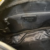 入手困難 Fendiフェンディスーパーコピーメンズショルダーバック