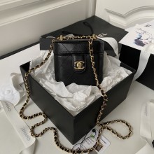 日本未入荷 Chanelシャネル 激安通販ショルダーバック