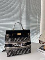新作 Diorディオール コピーおすすめ レディース リュックバック