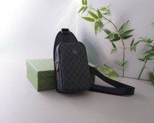 使い勝手良し Gucciグッチ コピー メンズショルダーバック