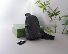超奇跡の入荷☆ Gucciグッチ 激安通販 メンズショルダーバック
