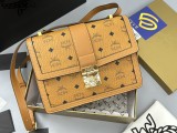 日本未入荷 MCMエムシーエム コピーおすすめ ショルダーバック