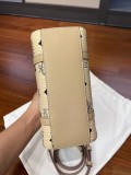 入手困難 MCMエムシーエム コピーおすすめ ハンドバッグ