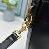 日本未入荷 YSLイヴ サンローラン 偽物通販 ショルダーバッグ