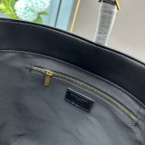 日本未入荷 YSLイヴ サンローラン 偽物通販 ショルダーバッグ