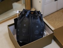 大人気 MCMエムシーエム スーパーコピー ハンドバッグ