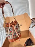 日本未入荷 Coachコーチ 激安通販 ショルダーバッグ