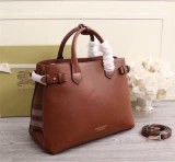【限定】Burberry バーバリー コピーおすすめ レディースハンドバック