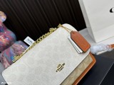 超奇跡の入荷☆ Coachコーチ n級品 ショルダーバッグ