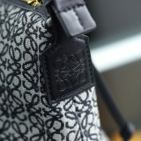 入手困難 Loeweロエベ n級品 レディースハンドバック