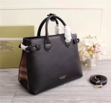 【話題商品！】Burberry バーバリー コピー レディースハンドバック