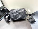 【話題商品！】GIVENCHYジバンシィコピーおすすめ メンズショルダーバッグ