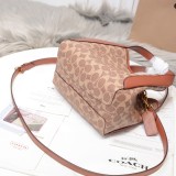 大人気 Coachコーチ 激安偽物 ショルダーバッグ