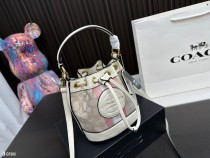 一目惚れ♪ Coachコーチ 激安通販 ショルダーバッグ