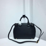 新作 Burberry バーバリー 偽物通販 レディース ショルダーバッグ