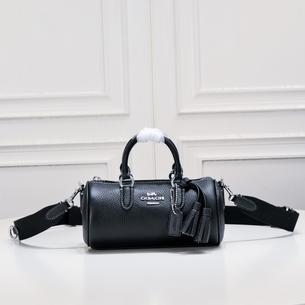 ★超人気 Coachコーチ n級品 ショルダーバッグ