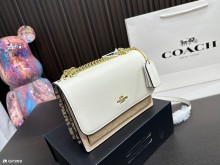 新作 Coachコーチ スーパーコピー ショルダーバッグ