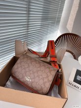 新作 Coachコーチ 激安偽物 ショルダーバッグ