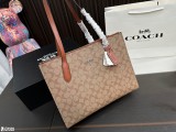 日本未入荷 Coachコーチ 激安通販 ショルダーバッグ