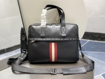 超奇跡の入荷☆ Ballyバリー  偽物通販 メンズハンドバック