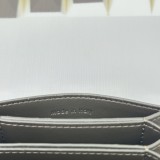 【話題商品！】Celineセリーヌ 偽物通販 短財布