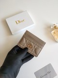 日本未入荷 Diorディオール コピー 短財布