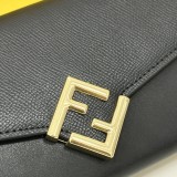 【話題商品！】Fendiフェンディコピーおすすめ 長財布