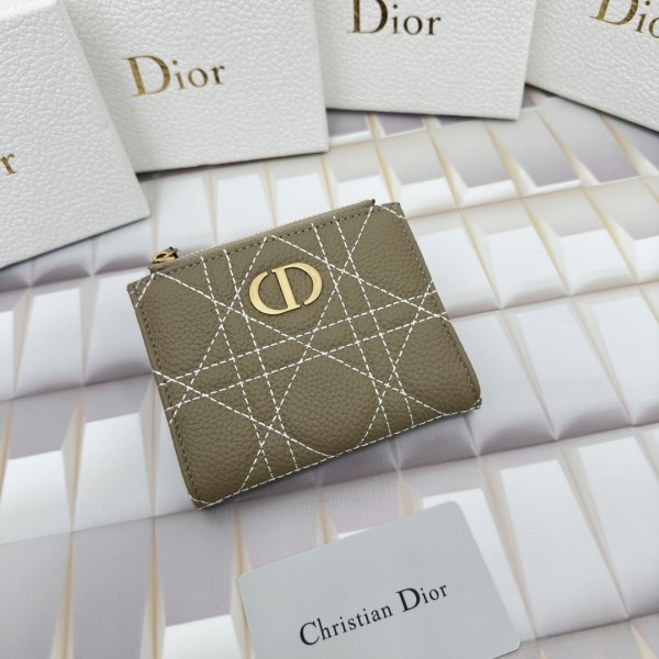 一目惚れ♪ Diorディオール 激安通販 短財布