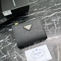 ★超人気 Pradaプラダ コピー 短財布