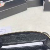 超奇跡の入荷☆ Pradaプラダ コピーおすすめ 短財布