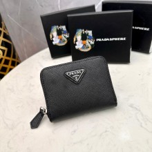 【話題商品！】Pradaプラダ スーパーコピー 短財布