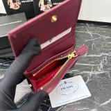 大人気 Pradaプラダ コピーおすすめ 短財布