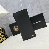 一目惚れ♪ Pradaプラダ 偽物通販 長財布