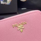 新作 Pradaプラダ 激安偽物 短財布