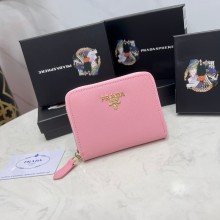 新作 Pradaプラダ 激安偽物 短財布