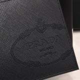 日本未入荷 Pradaプラダ 偽物通販 短財布
