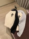 入手困難  クロムハーツ 激安通販 毛並みの十字架カラーセーター