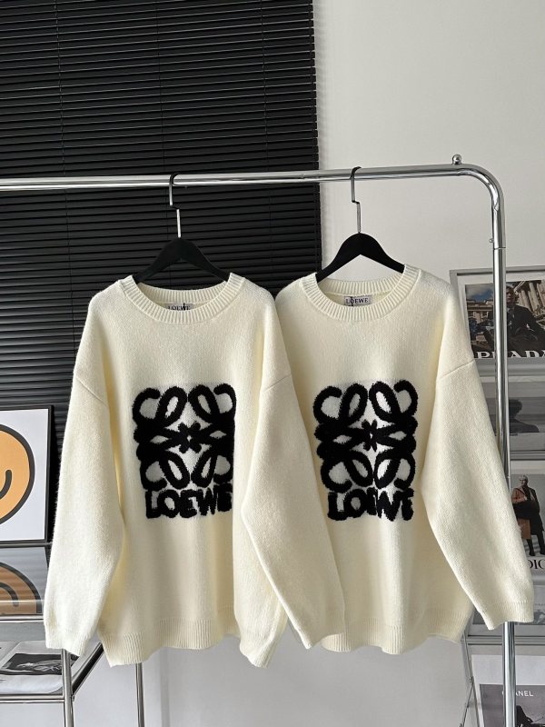 大人気 ロエベ 激安通販 タオル刺繍厚手丸首ビッグセーター
