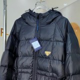 累積売上総額第１位！プラダ コピーおすすめ メンズハイエンドキャップバッジダウンジャケット