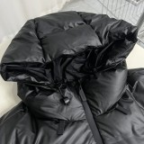 入手困難 プラダ コピー 秋冬キャップクラシックいつまでも時代遅れにならない新作ダウンジャケット