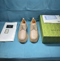 大人気 グッチ コピー 新品のビジネスブーツは全頭層の牛革エンボスの古典的な菱格子模様工芸