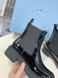 【話題商品！】プラダ 激安偽物 トップバージョン三角ロゴのラブリーシューズ