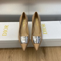 新作 ディオール 偽物通販 ファッションショーの高定La Parisienneシリーズの異形ヒールの尖った女単靴