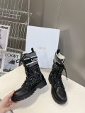 大人気 ディオール コピー の秋冬ランウェイモデルの中筒靴