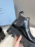 一目惚れ♪ プラダ 激安偽物 トップバージョンマドレーヌ厚底ポケット三角ロゴのカップルブーツ